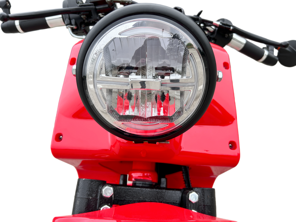 IceBear Maddog Gen V 150cc Scooter (PMZ150-22) - Front fairing close-up